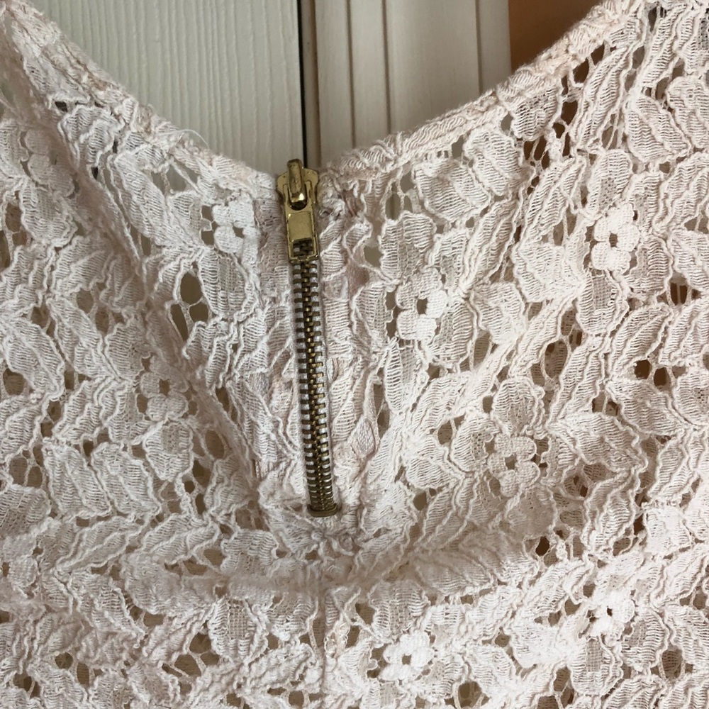 LACE TOP - Picture 3 of 6